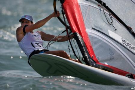 beijing_sensini_30.jpg - Italy's RS:X sailor Alessandra Sensini on her way to silver medal in the final race of  her Beijing Olympic competition off Qingdao today